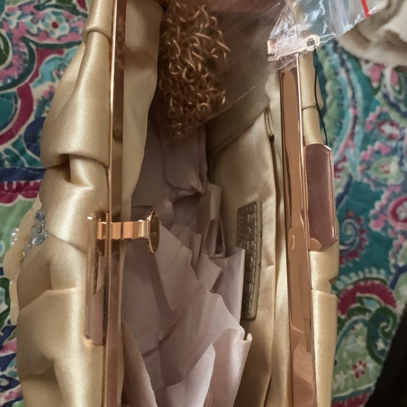 ❎❎SOLD❎❎NEW Badgley Mischka Clutch with Chain,Evening Elegance, Weddings, Prom - Picture 5 of 7